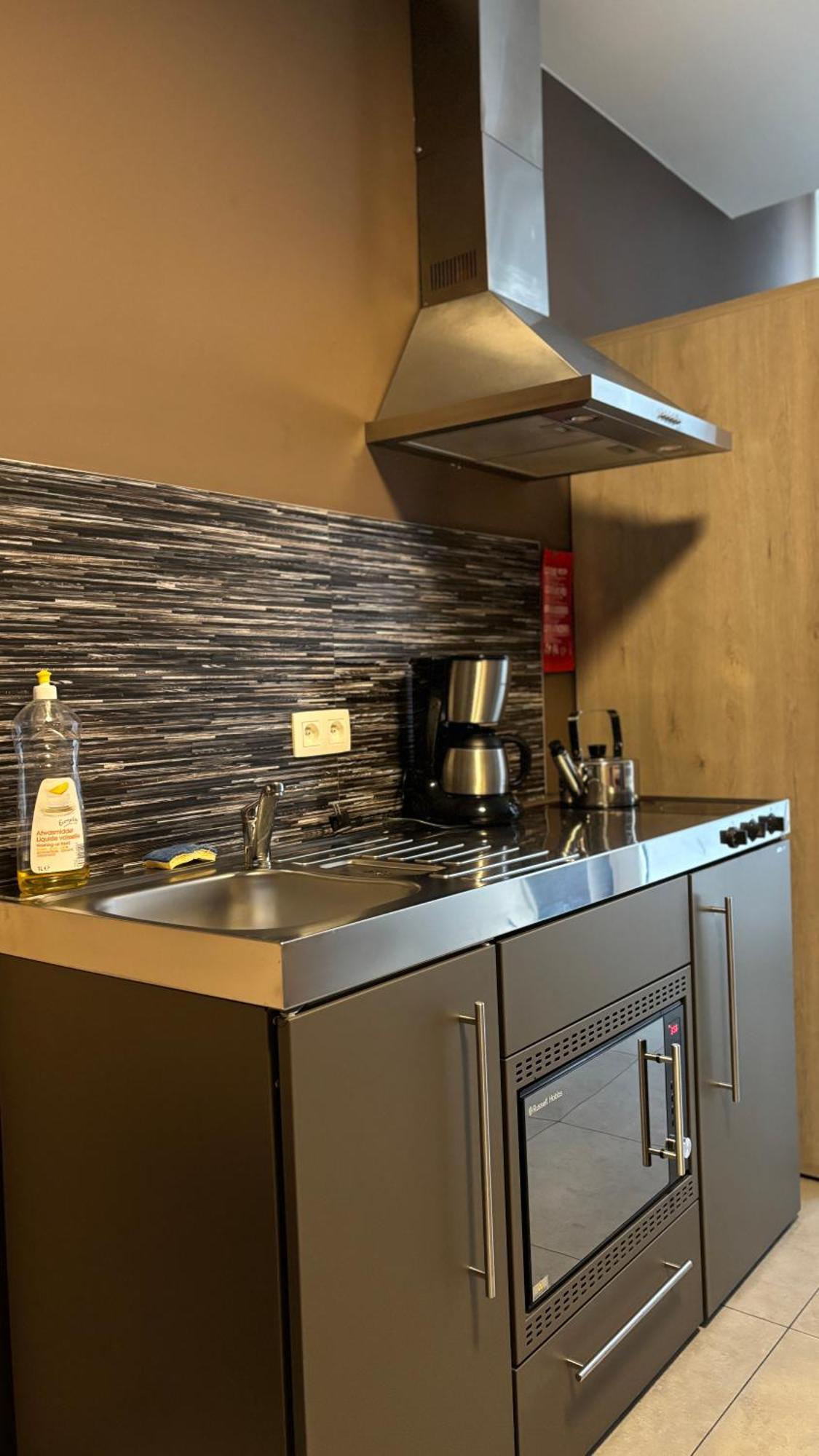 Hotel La Louve La Louviere Ngoại thất bức ảnh