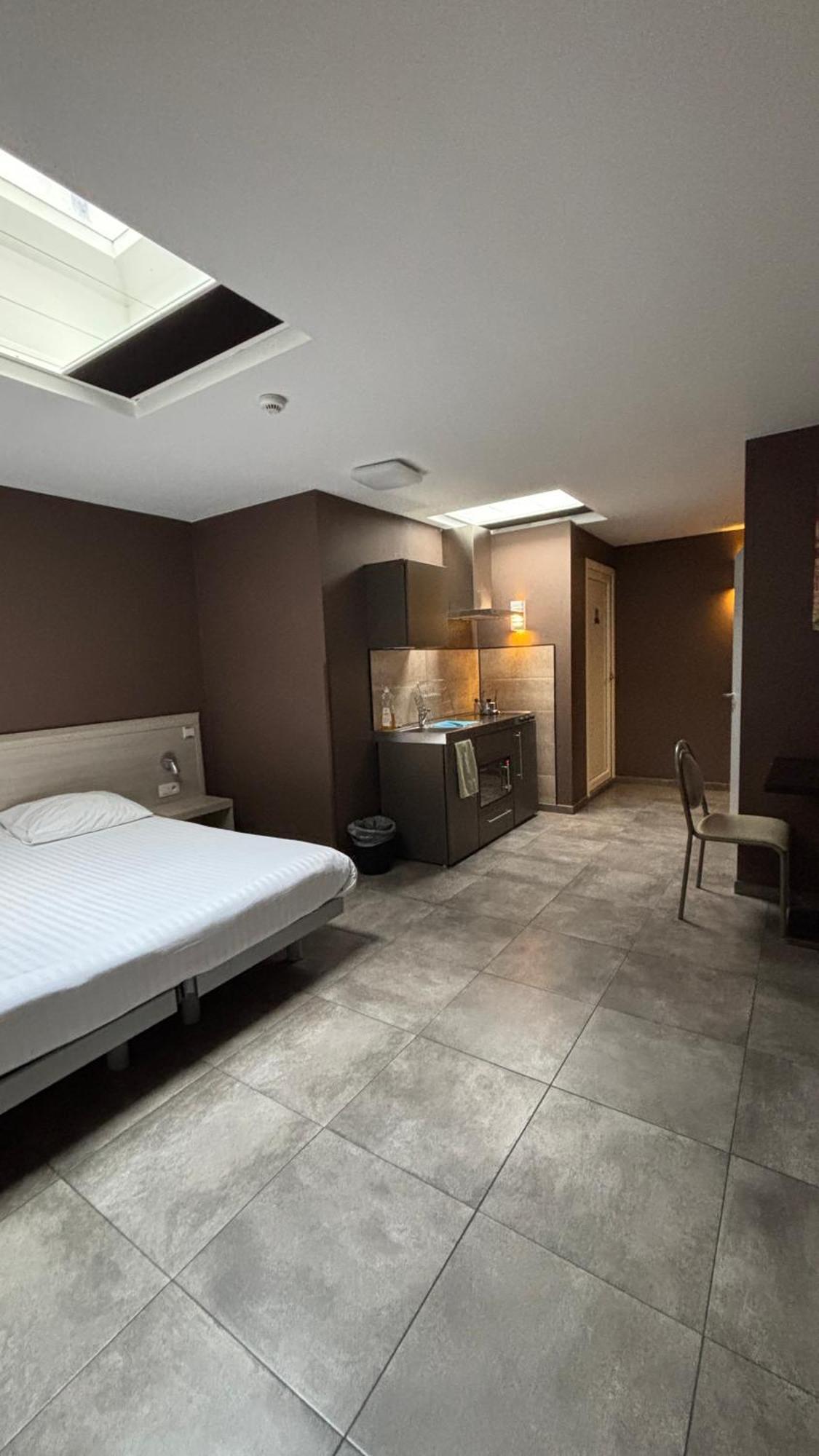 Hotel La Louve La Louviere Ngoại thất bức ảnh