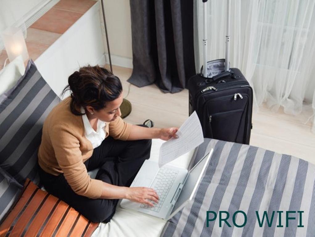 Hotel La Louve La Louviere Ngoại thất bức ảnh